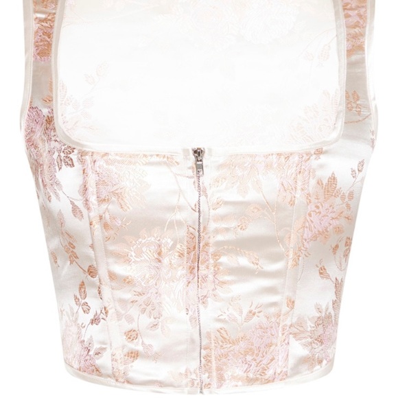 PrettyLittleThing - Pink Satin Front Zip Corset - Picture 4 of 4